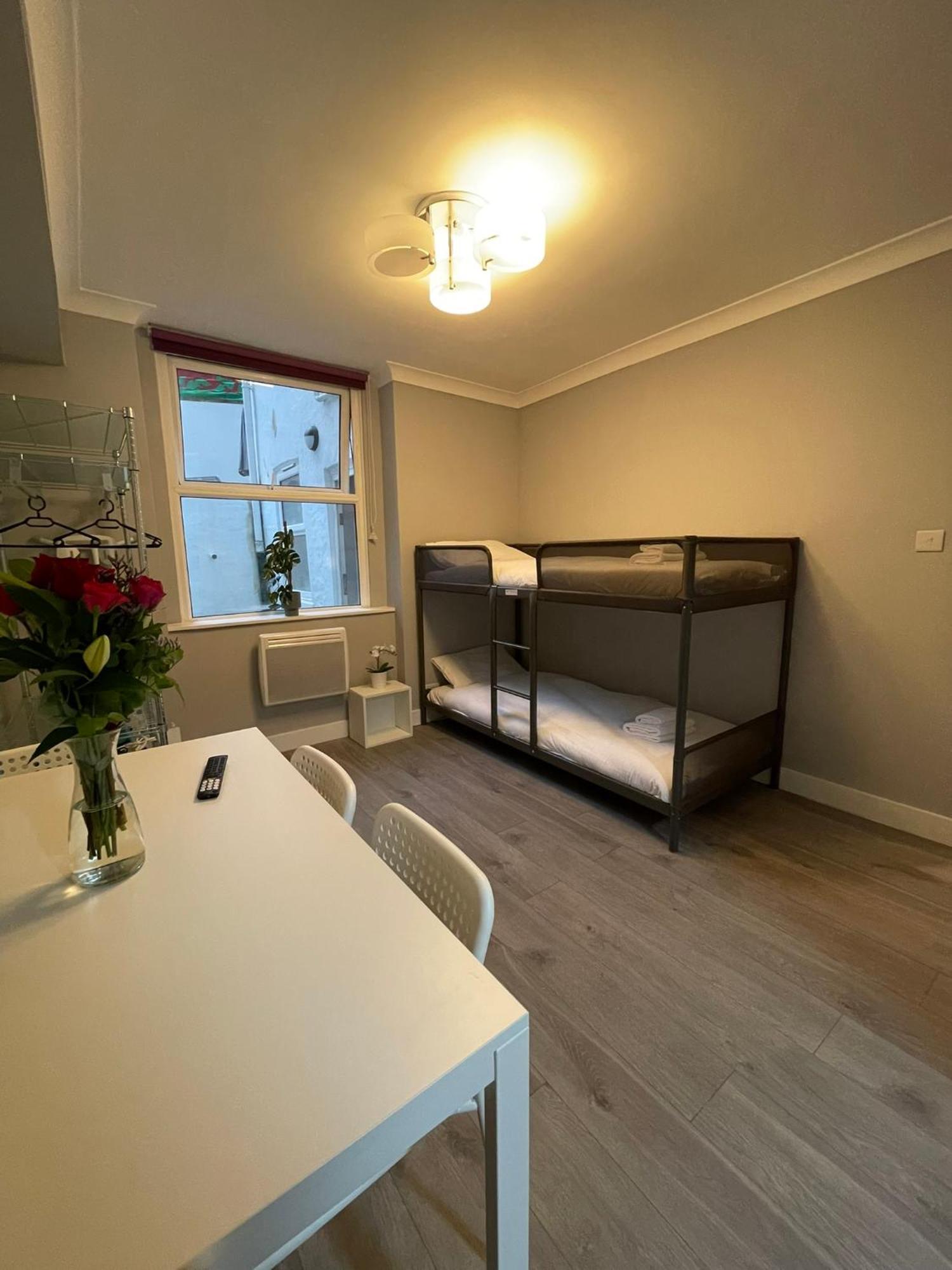 Westminster Inn London Ngoại thất bức ảnh